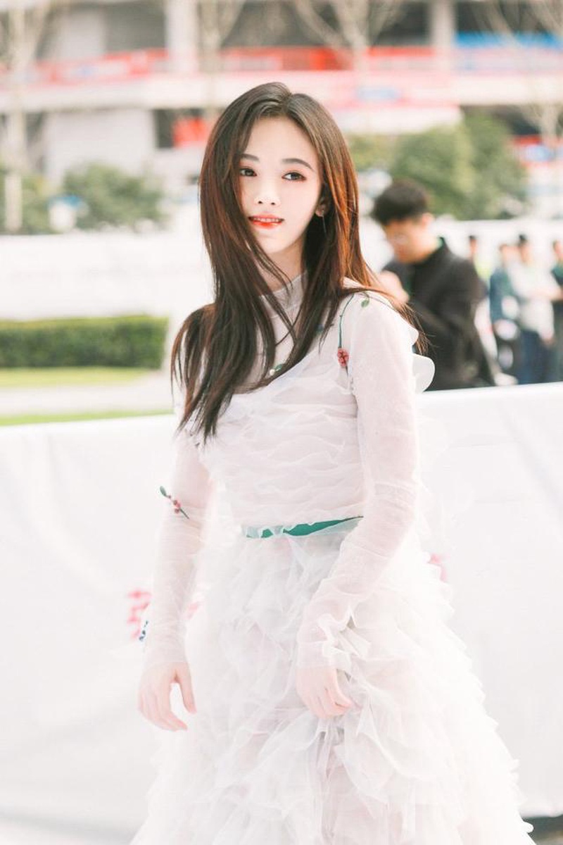 鞠婧祎